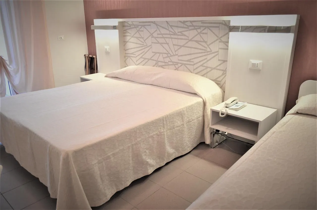 Hotel Villa Paola Rimini 3*,